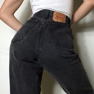🚫SOLD🚫VTG Levi’s 501 black high waisted jeans